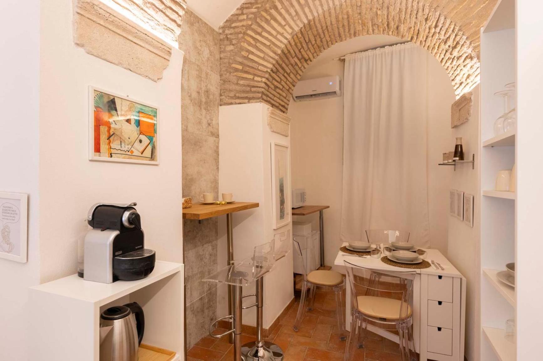 Largo Dei Librari Apartment *